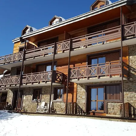 Vvf Les Pyrenees Holiday park *